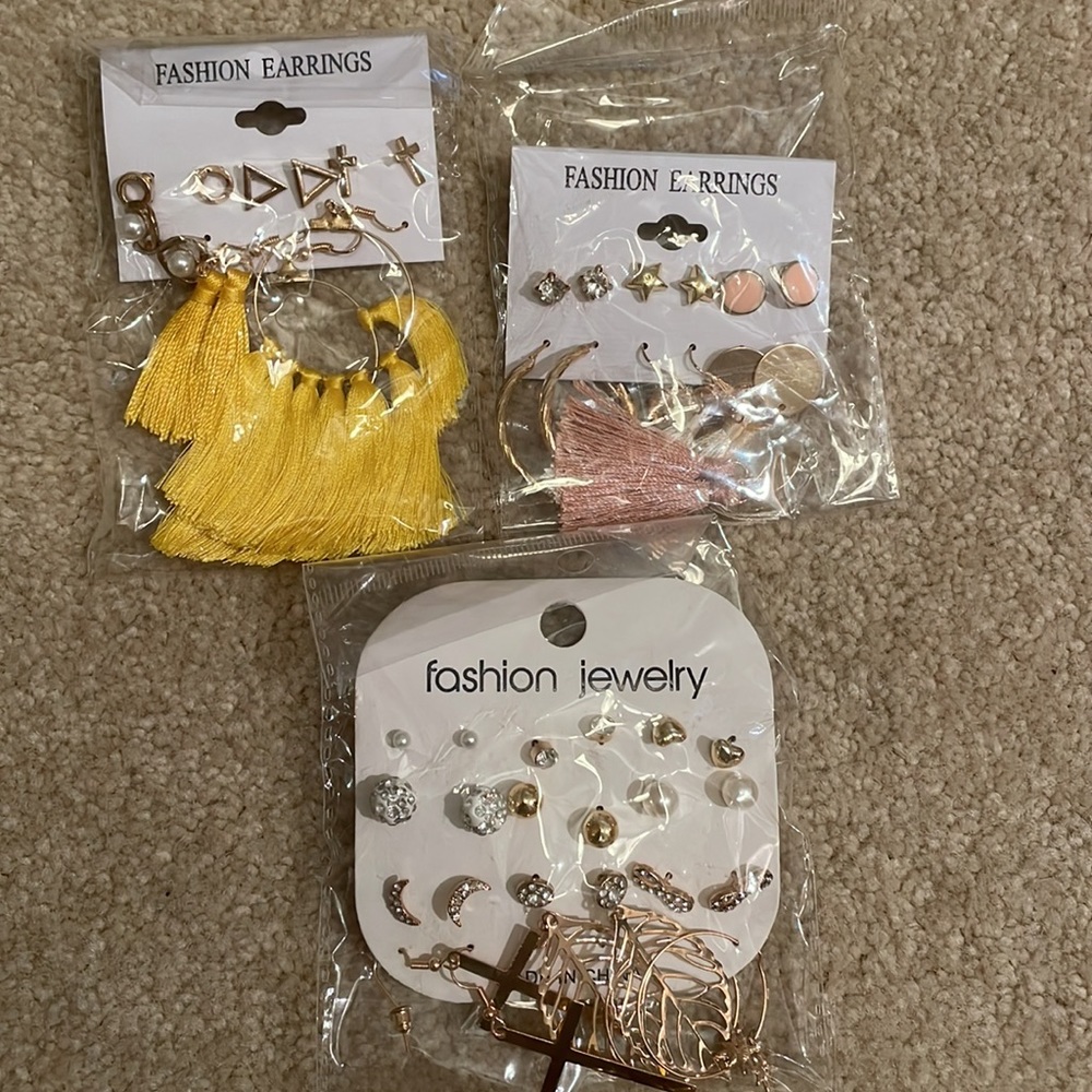 Earring Bundle - Picture 5 of 5